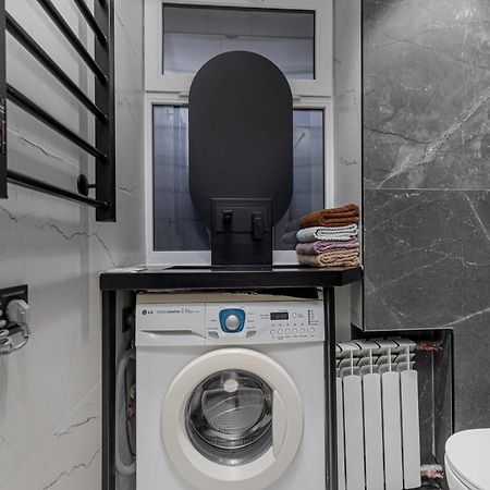 Bloody Lisa Design Apartment 오데사 외부 사진