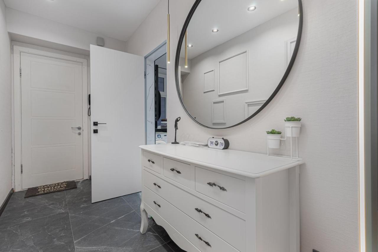 Bloody Lisa Design Apartment 오데사 외부 사진